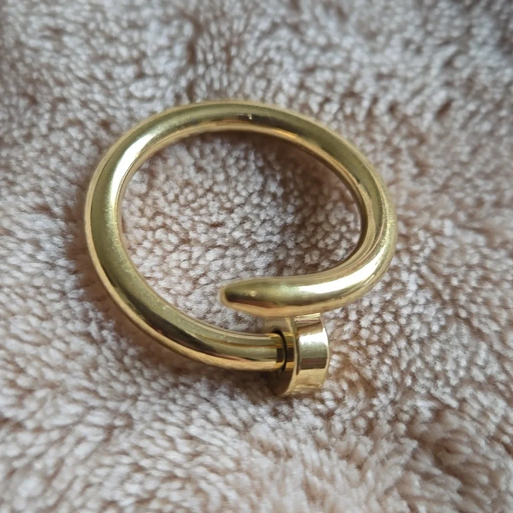 Nail Ring - Picture 2 of 3